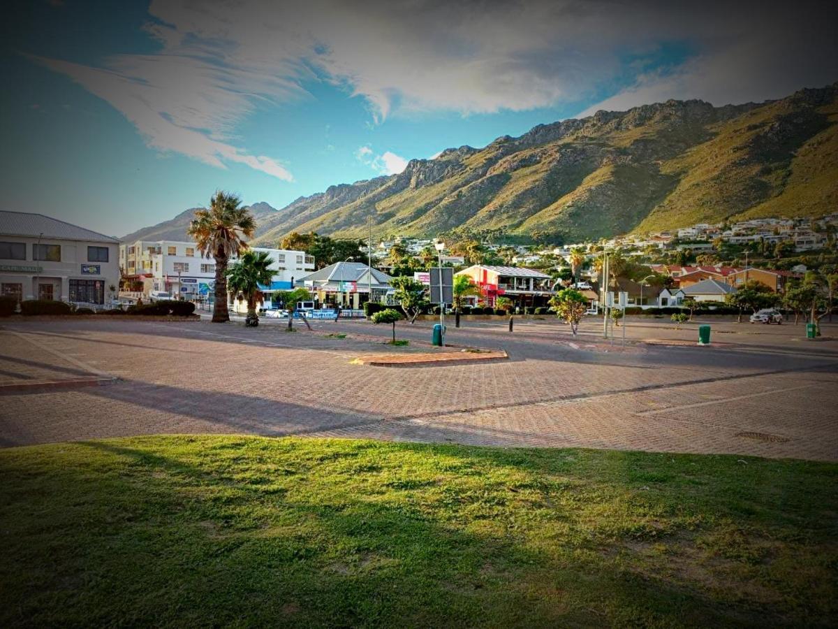 Bay-Side Apartment, Gordon'S Bay Exterior photo